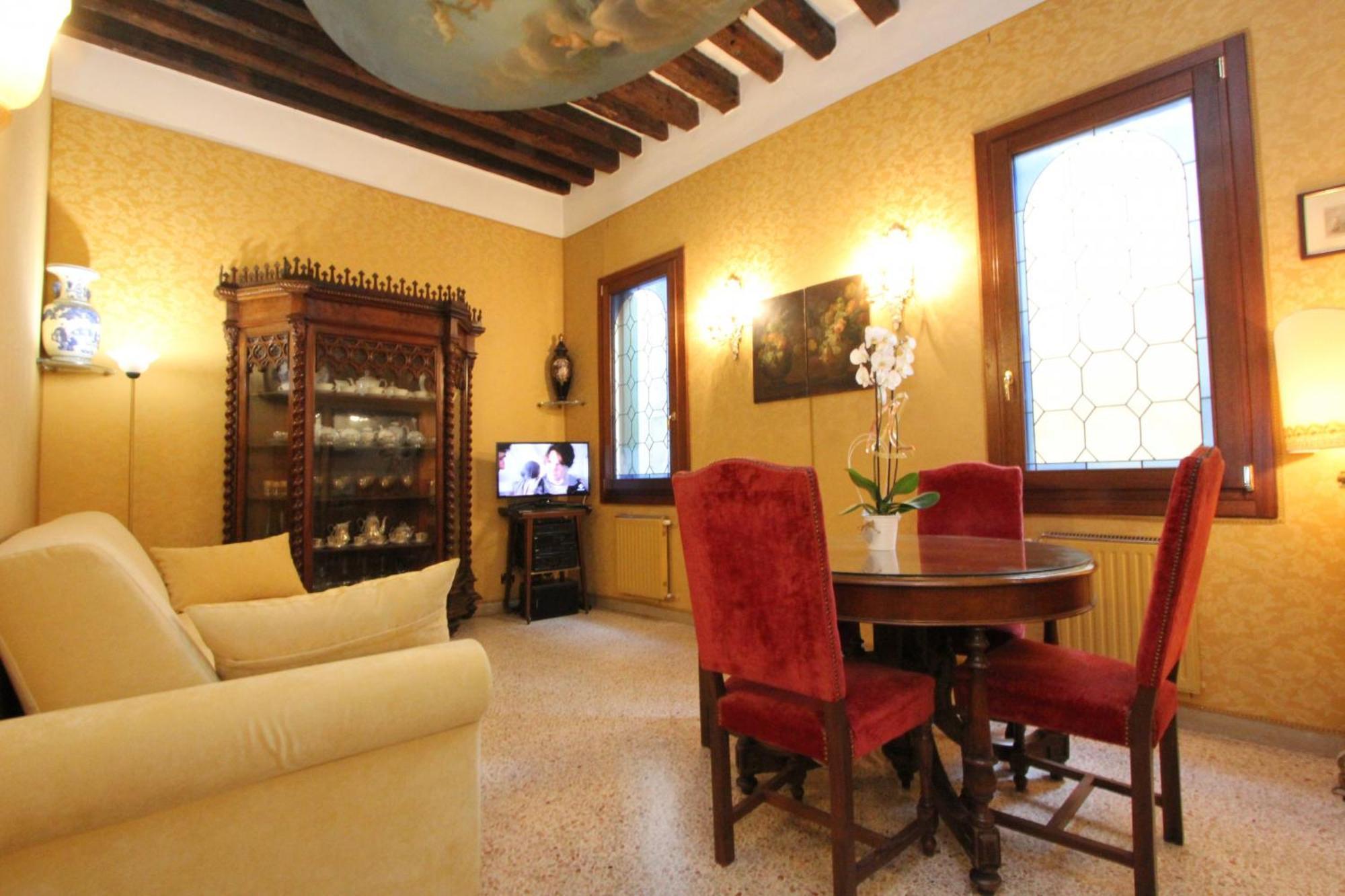 City Apartments Rialto Market Venesia Bagian luar foto
